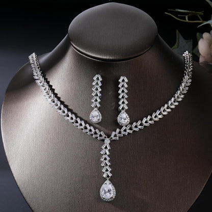 Aurelia Shine Zircon Jewelry Set – Classic Necklace and Earrings for Formal Events