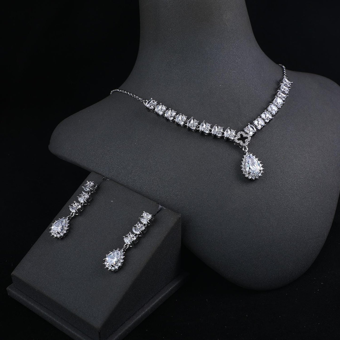 Celestia Glow Zircon Jewelry Set – Wedding Necklace and Earrings