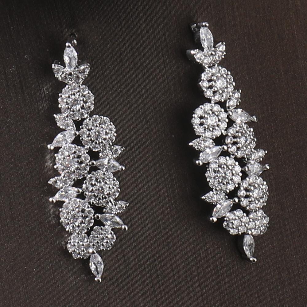 Seraphine Luxe Jewelry Set – Platinum-Plated Necklace, Earrings, Bracelet & Ring with Sparkling Zircon Stones