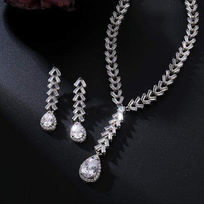 Aurelia Shine Zircon Jewelry Set – Classic Necklace and Earrings for Formal Events