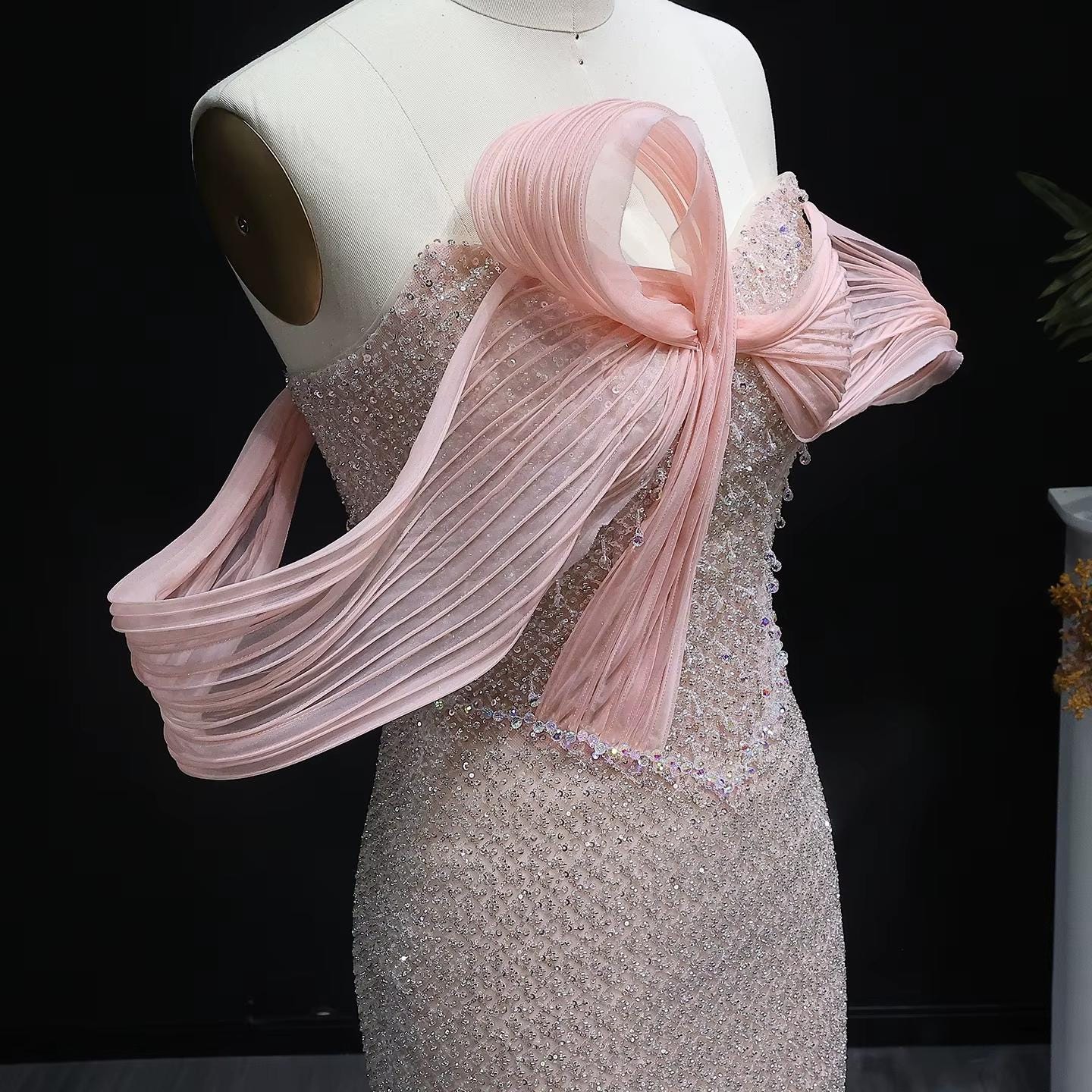 Elara Off-Shoulder Evening Dress - Chic Party Dress