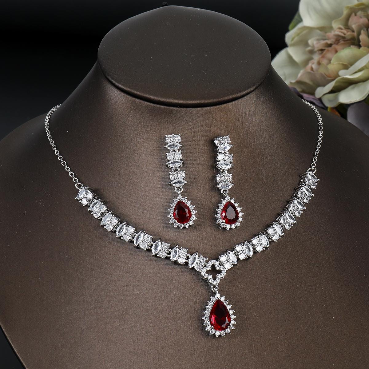 Celestia Glow Zircon Jewelry Set – Wedding Necklace and Earrings